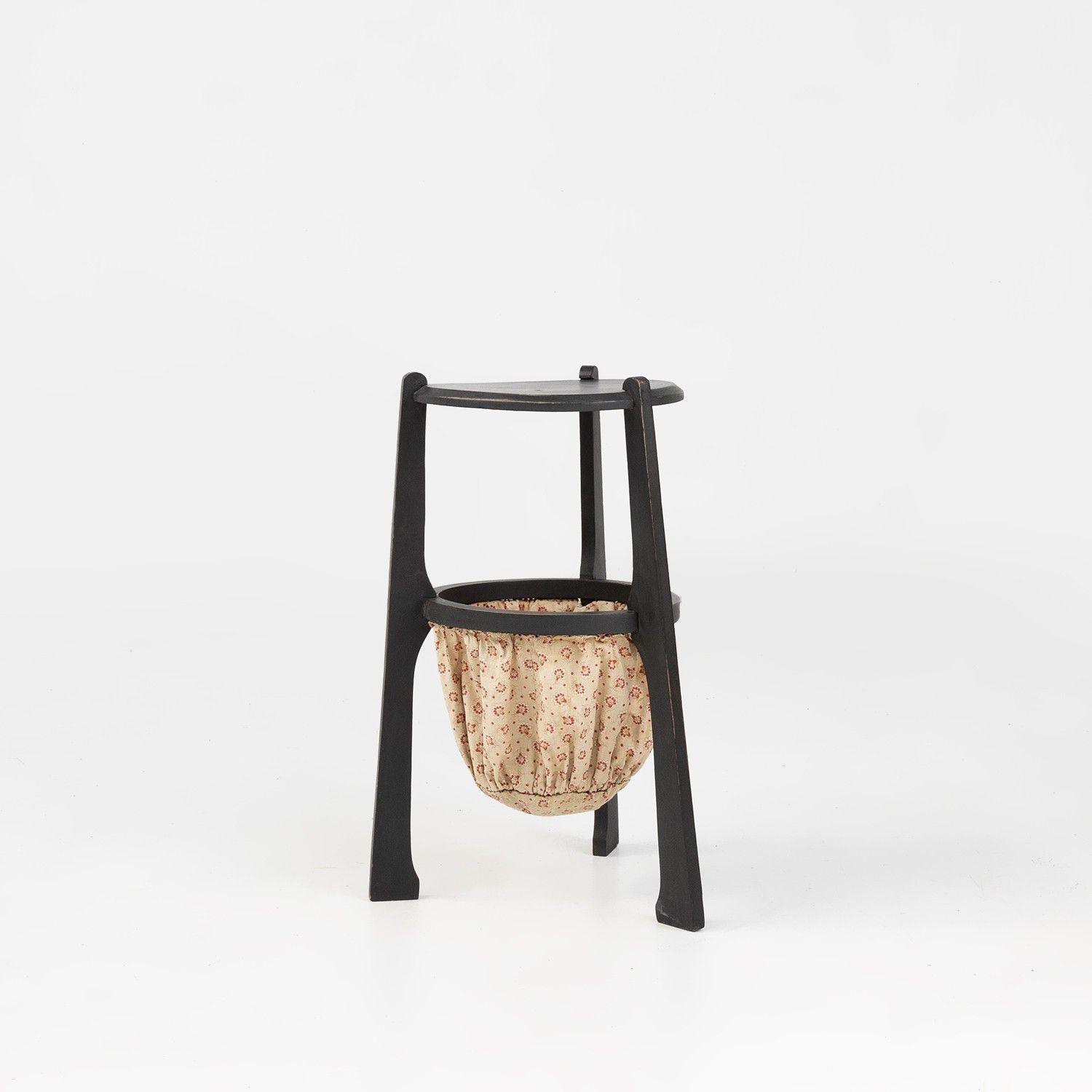 Art Nouveau side table in blackened wood with storage basket, Belgium ca. 1910-img